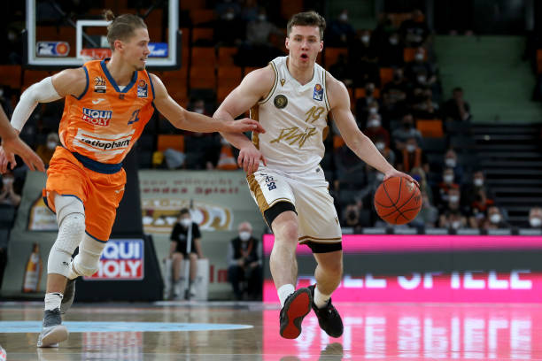 季失球数激 季失球数激